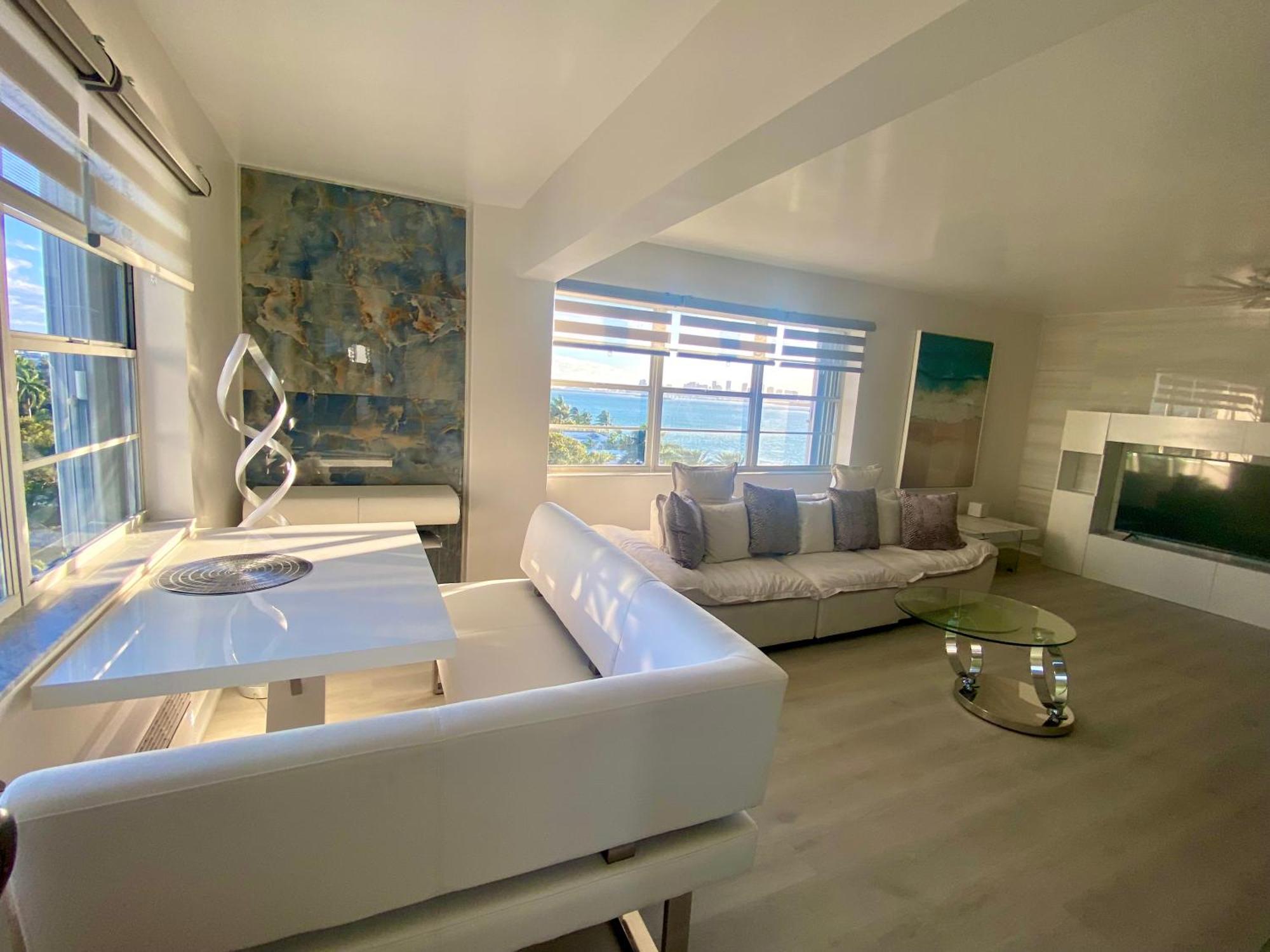 Panoramic Luxurious Waterfront One Bedroom Apartment With Miami Skyline View Free Parking 5Min Drive To Miami Beach Kültér fotó