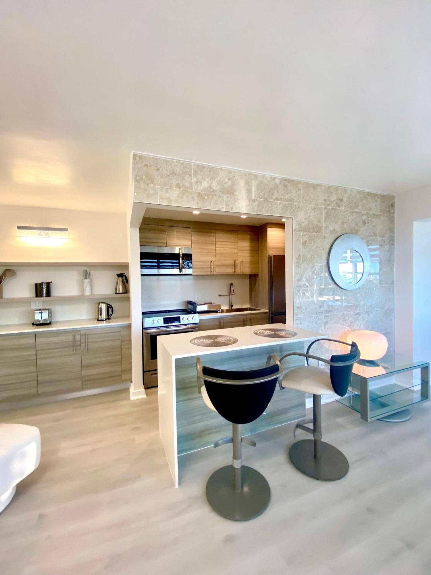 Panoramic Luxurious Waterfront One Bedroom Apartment With Miami Skyline View Free Parking 5Min Drive To Miami Beach Kültér fotó
