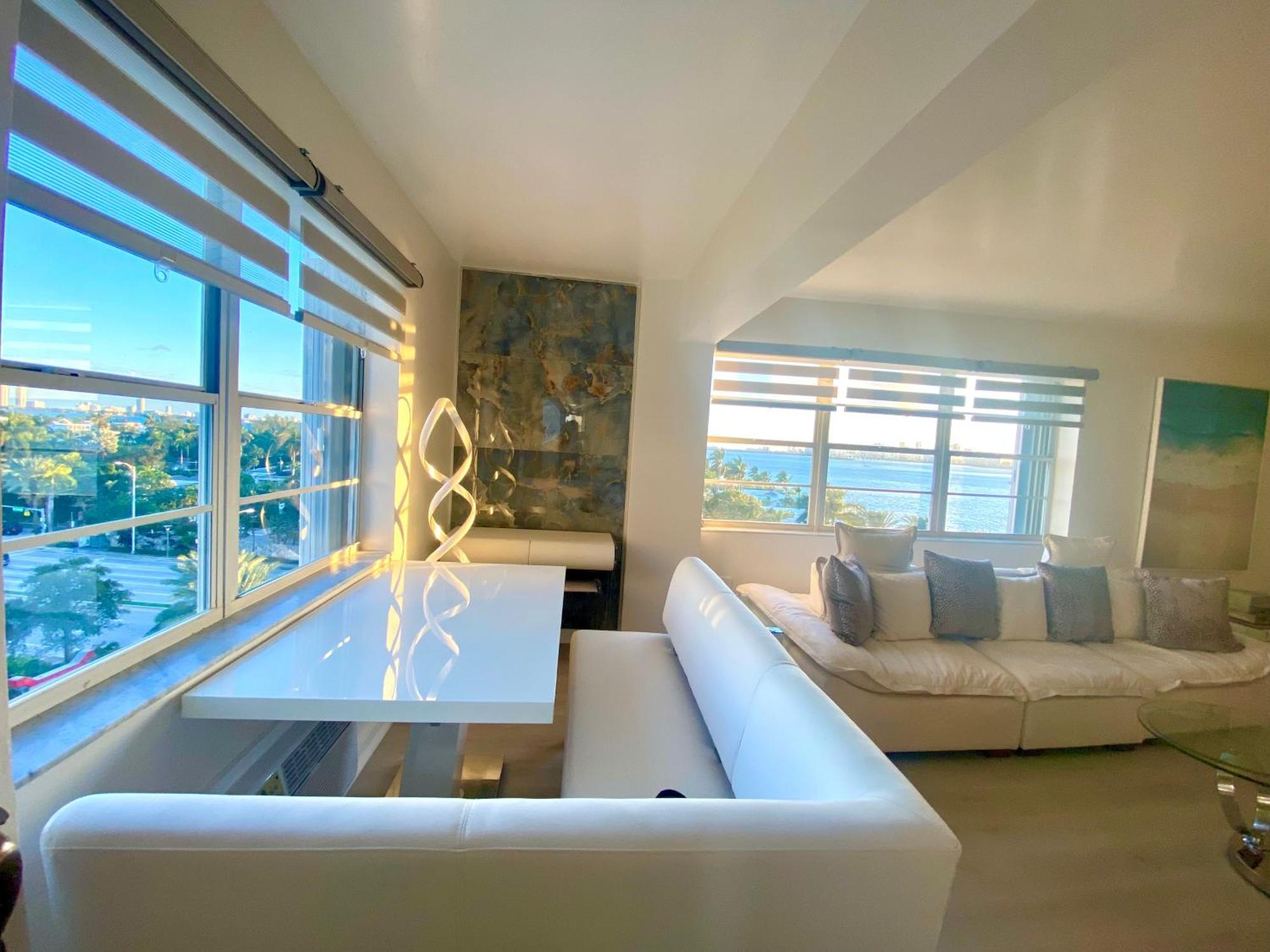 Panoramic Luxurious Waterfront One Bedroom Apartment With Miami Skyline View Free Parking 5Min Drive To Miami Beach Kültér fotó
